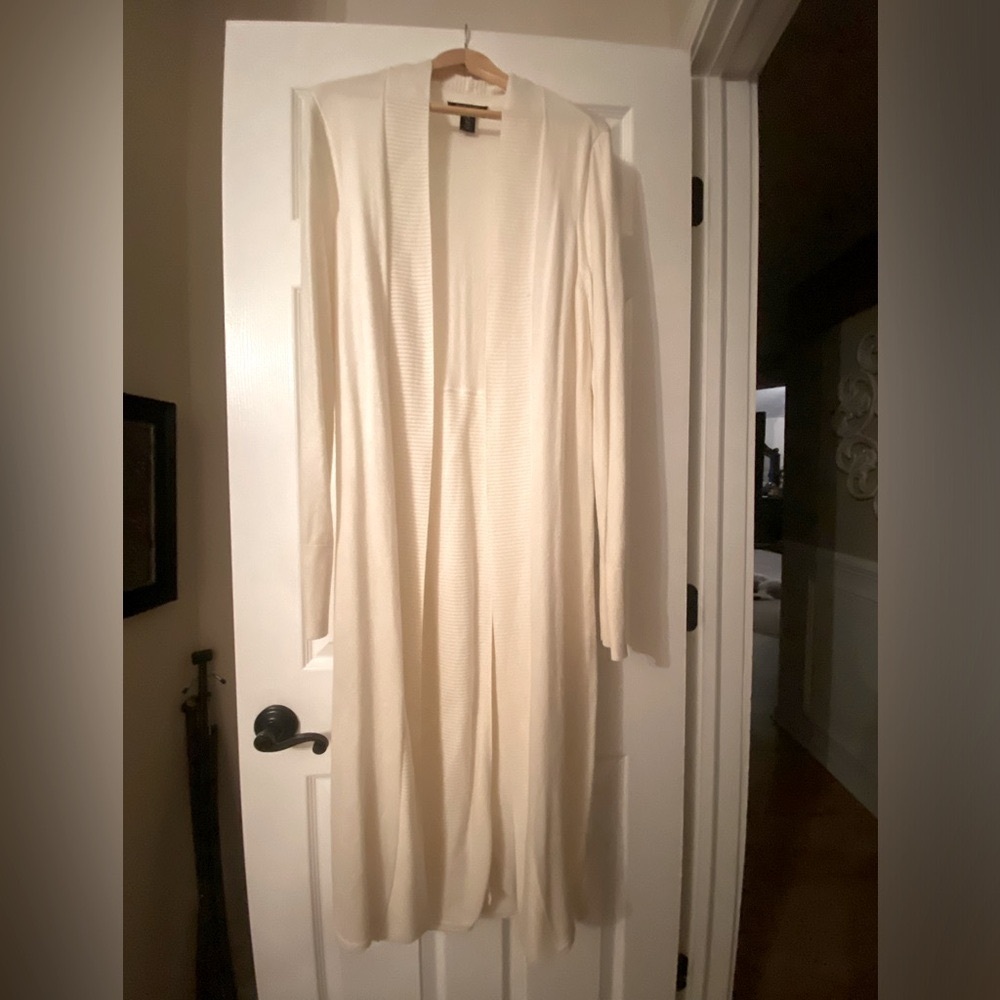 White House Black Market Cream Duster Sweater. XL. Very light weight.
